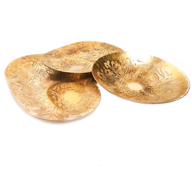 1960s Vintage Textured Gold Glass Dishes - Set of 3 For Sale - Image 5 of 5
