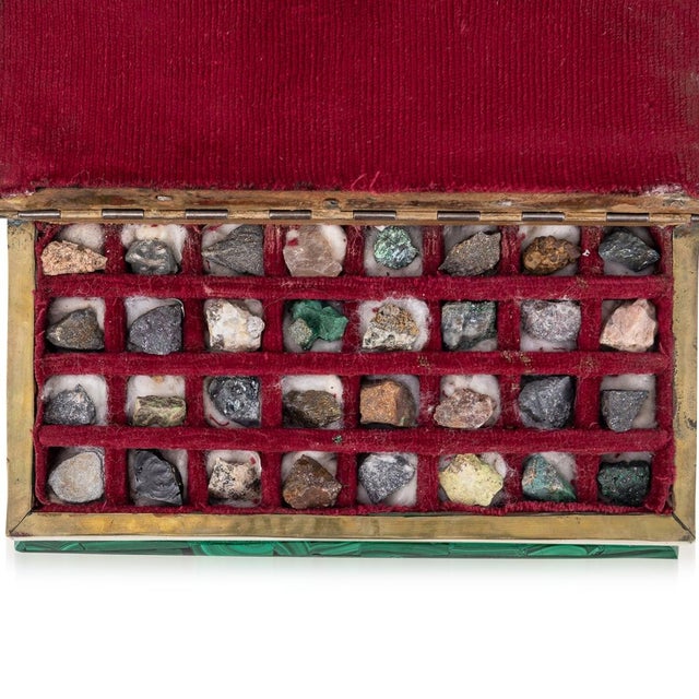 Antique Victorian Malachite Stone Box with Natural Mineral Samples, 1880 For Sale - Image 11 of 18