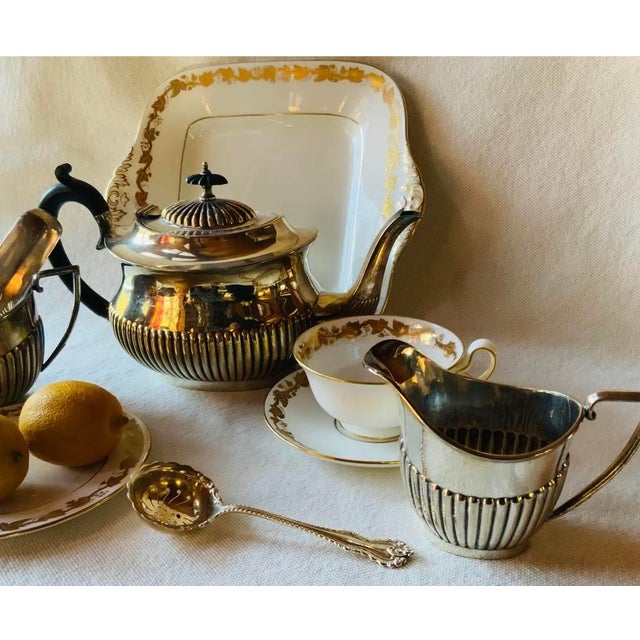 1950s Wedgwood Whitehall Gold Ivy Bone China Tea Set, 10-Piece For Sale - Image 10 of 18