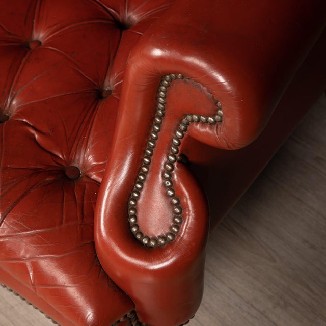 Set of English Leather Wing Back Armchairs, 1970s For Sale - Image 3 of 18