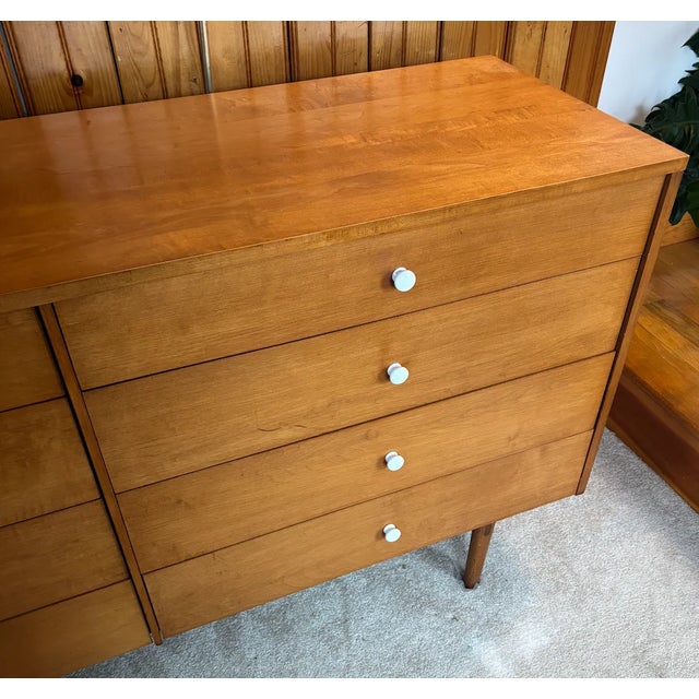 1950s 1950s Mid-Century Paul McCobb Planner Group 8 Drawer Lowboy Dresser Winchendon Furniture Co. For Sale - Image 5 of 17