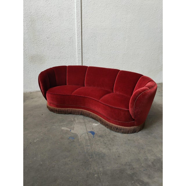 Vintage Banana Sofa in Red For Sale - Image 10 of 11