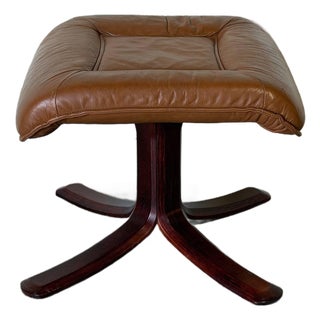 Tan Leather Ottoman Mid-Century Modern 1970s For Sale