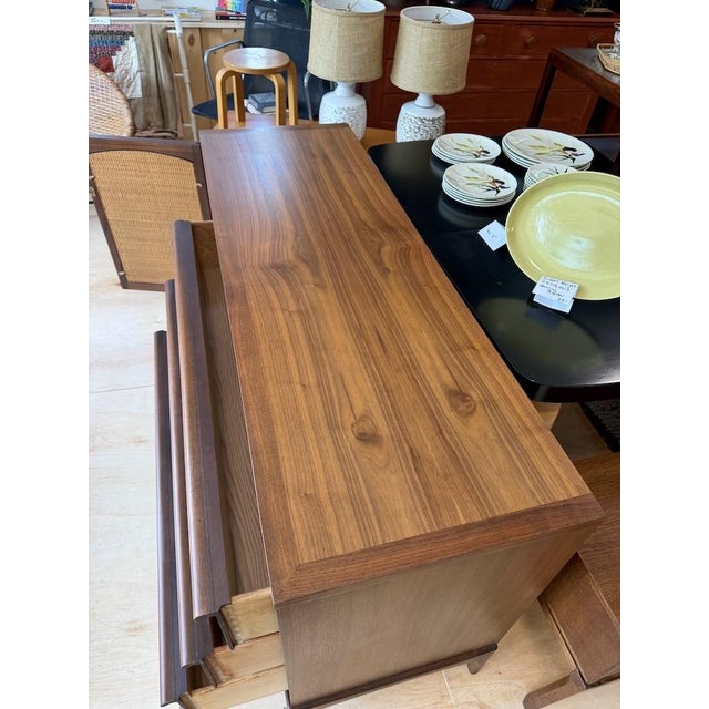 1960s Walnut Credenza From the Lane ‘Rhythm’ Collection For Sale - Image 11 of 11