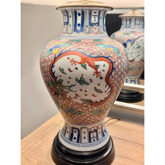 Vintage Chinoiserie Asian Porcelain Dragon Table Lamp With Pleated Shade – 28” For Sale - Image 4 of 7