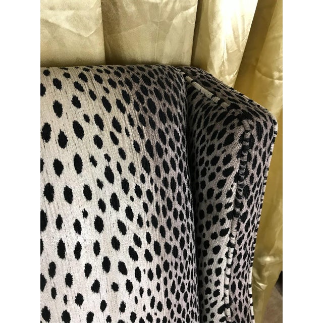 Charcoal Vintage Southern Furniture Co. Hollywood Regency Snow Leopard Velvet Settee For Sale - Image 8 of 10