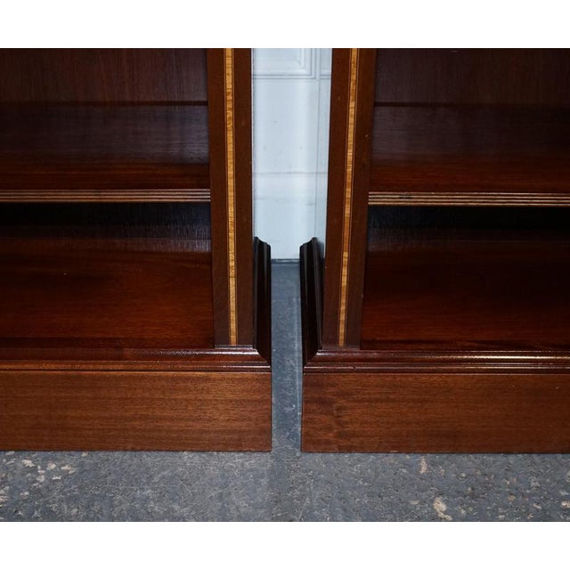 Vintage Edwardian Style Sheraton Dwarf Open Bookcase Adjustable Shelves, Set of 2 For Sale - Image 6 of 18