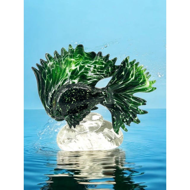 Tropical Fish Sculpture in Murano Glass This magnificent tropical fish sculpture was created by hand by a famous master,...