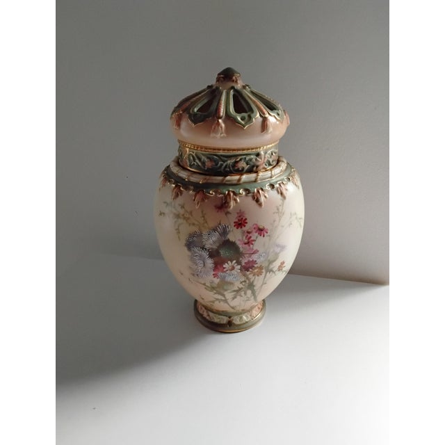 Beige Blush Ivory Pot Pourri Jar from Royal Worcester, 1900 For Sale - Image 8 of 8