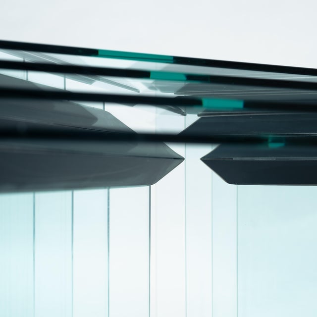 Corner Trangle Nesting Tables in Glass Chrome by Pierangelo Gallotti for Galotti & Radice, 1970s, Set of 4 For Sale - Image 10 of 18