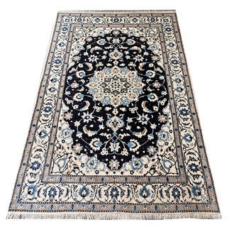 Vintage Oriental Rug with Floral Pattern, 1990s For Sale