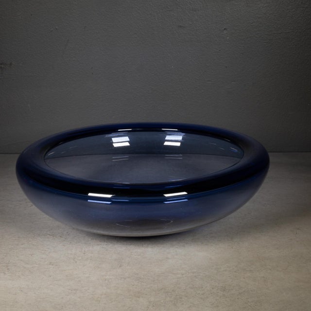 Mid 20th Century Signed Holmegaard Arne/Provence Large Sapphire Blue Bowl c.1955 For Sale - Image 5 of 6