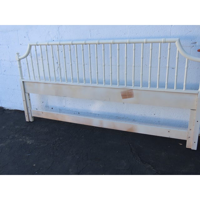 Late 20th Century Thomasville Hollywood Regency Faux Bamboo Painted King Size Headboard 6643 For Sale - Image 5 of 16