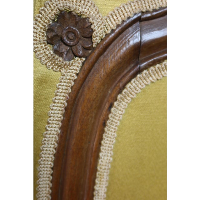 Antique Walnut Screen, 1700s For Sale - Image 5 of 9