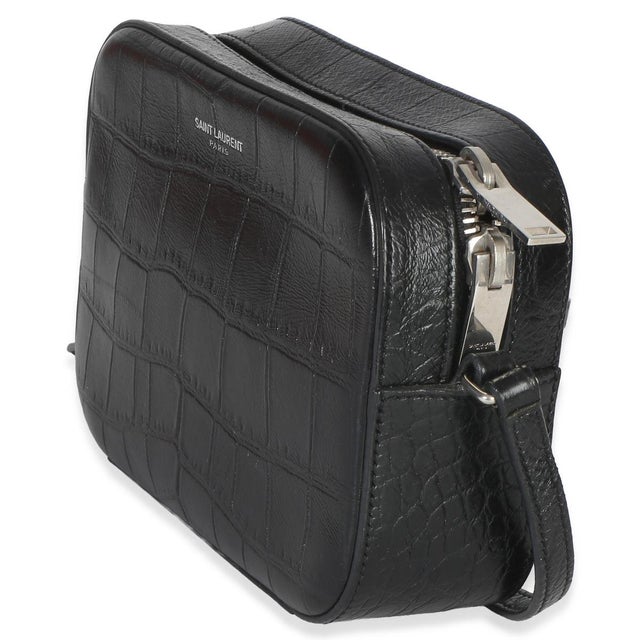 Item #: 153779 Interior Material: Fabric MSRP: 1,090 Features Interior: Four card slots. One slip pocket Size: Mini...
