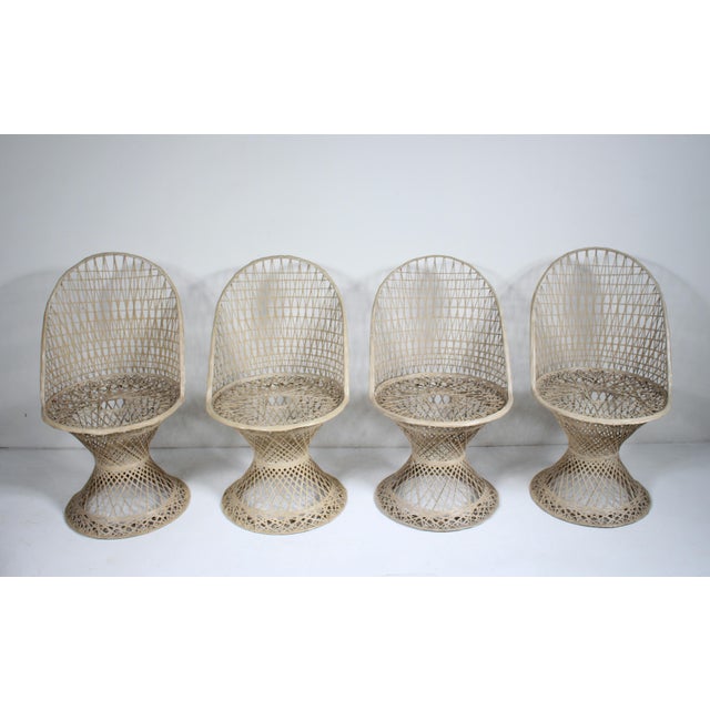 1950s Russell Woodard Spun Fiberglass Beige "Peacock" Cafe Table & 4 Chairs For Sale - Image 12 of 12