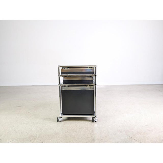 Dark Blue Office Cabinet from USM Haller For Sale - Image 4 of 9