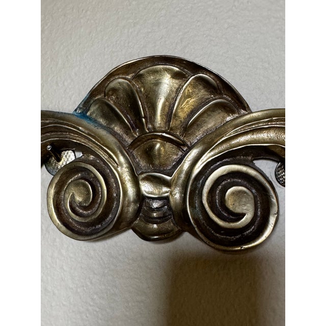 1970s 1970s Traditional Neoclassical Solid Brass Wall Accent Pediment For Sale - Image 5 of 11