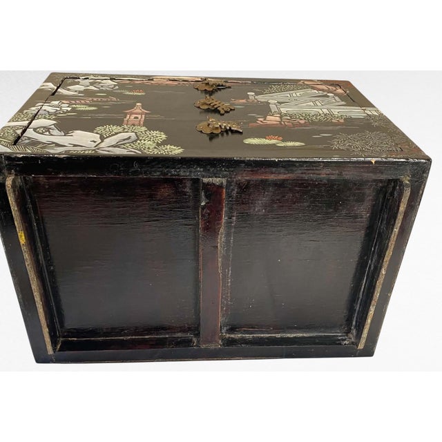 Mid-20th Century Chinese Black Lacquer 3-Drawer Cabinet on Stand With Incised Detail For Sale - Image 11 of 17