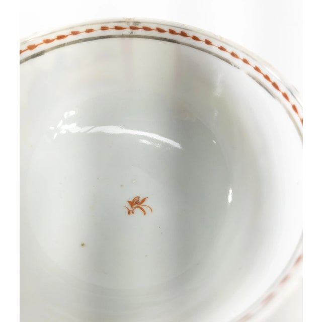 19th Century Chinese Export Porcelain Rose Mandarin Palette Bowl For Sale - Image 9 of 13