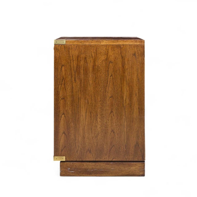 Mid 20th Century Hickory Manufacturing Mid Century Burlwood and Brass Nightstands - Pair For Sale - Image 5 of 12