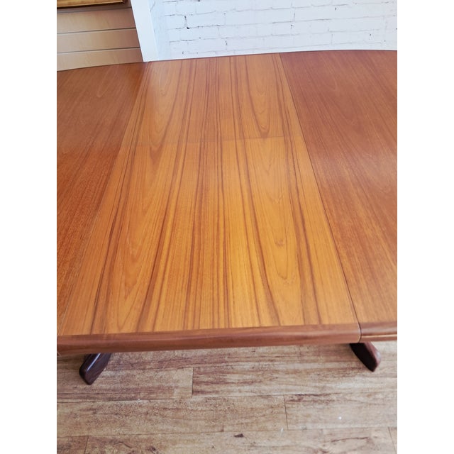Mid-Century Fresco Extending Dining Table in Teak by Victor Wilkins for G-Plan, 1960s For Sale - Image 13 of 18