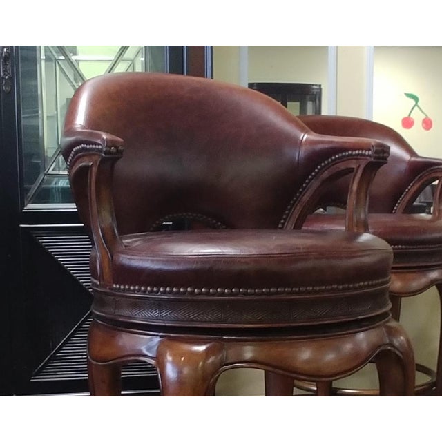 Modern Thomasville Furniture Ernest Hemingway Kenyan Leather Swivel