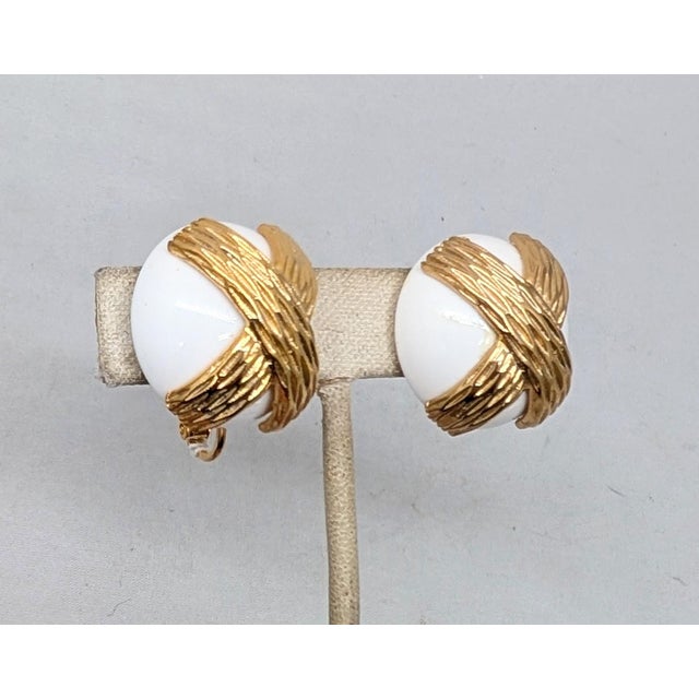 1970s Vintage Signed Napier Round Domed White X Clip Earrings, 1974- 2 Pieces For Sale - Image 5 of 9