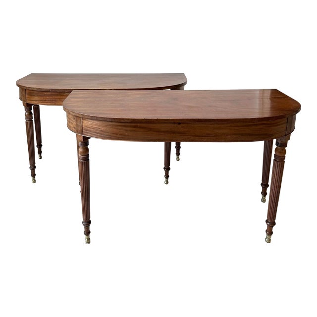 Antique Mahogany Banquet End Tables For Sale