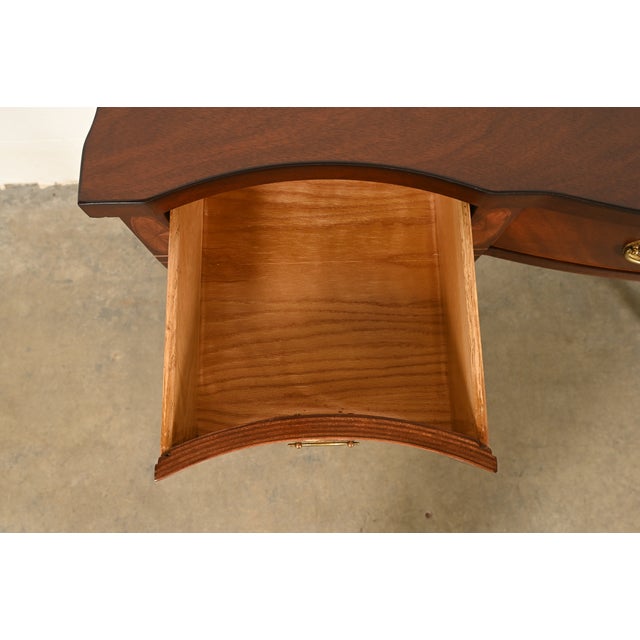 Baker Furniture Historic Charleston Federal Inlaid Mahogany Three-Drawer Console Table | Newly Refinished For Sale - Image 9 of 14
