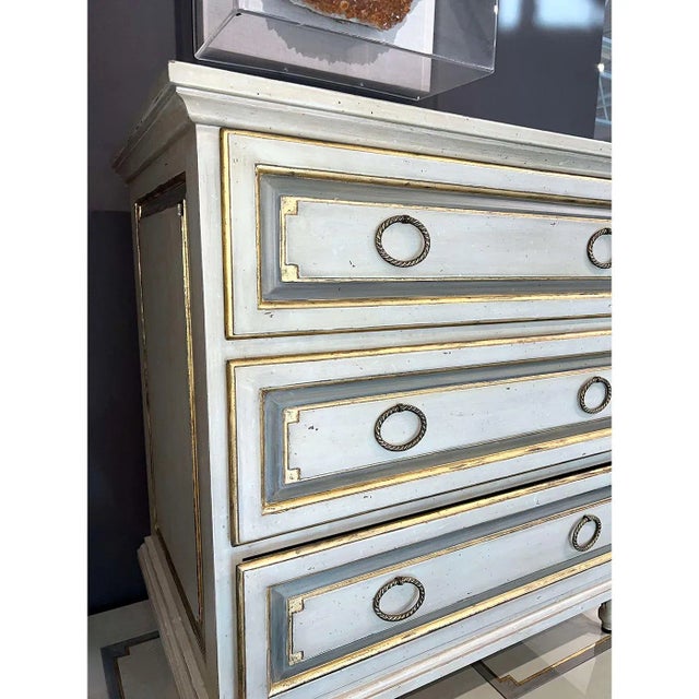 Pair of French Provincial Painted Nightstands For Sale In Greensboro - Image 6 of 8