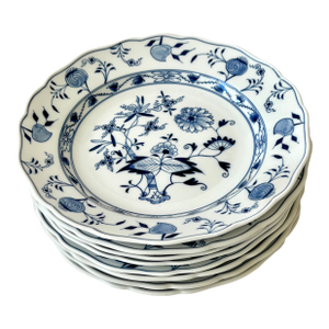 Early 20th Century Meissen Blue Onion Porcelain Dinner Plates- Set of 8