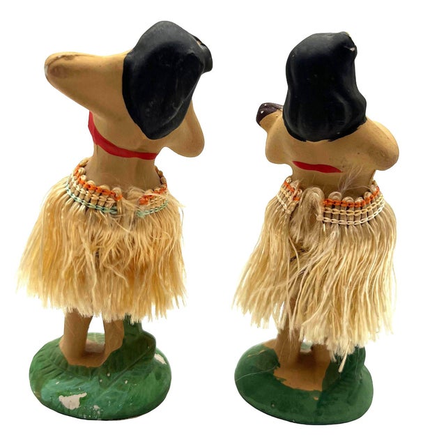 Mid 20th Century Hawaii Hula Girl Ukulele Player & Dancing Bobble Doll Pair For Sale In Los Angeles - Image 6 of 9