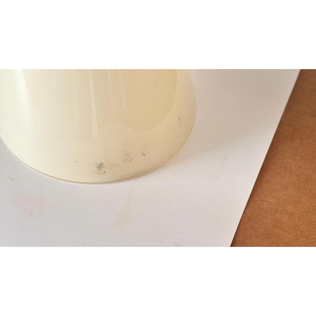 White Glass Cone Opalescent Table Lamp, France, 1970s For Sale - Image 8 of 10