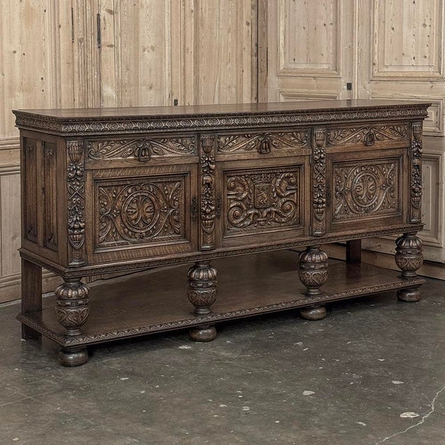 Antique French Renaissance Raised Buffet in Carved Oak For Sale - Image 4 of 18