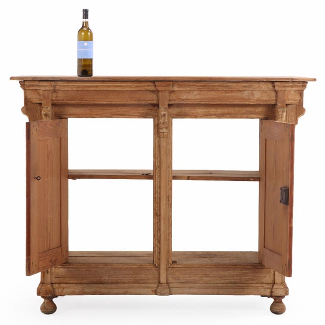 Late 19th Century French Pitch Pine Counter / Bar, C. 1880. For Sale - Image 5 of 7