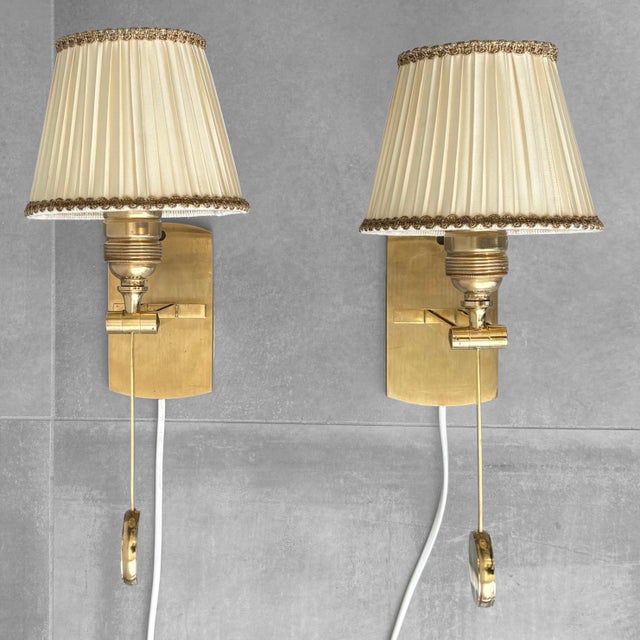 Metal Mid-Century Scandinavian Table or Wall Lamps in Brass by Kaare Klint for Le Klint, Denmark, 1950s, Set of 2 For Sale - Image 7 of 15