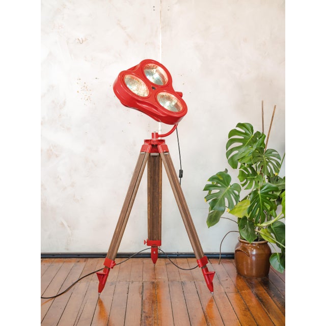 Wood Surgical Hospital Spotlight Floor Lamp on Wooden Tripod from Heraeus Hanaulux, 1990s For Sale - Image 7 of 16