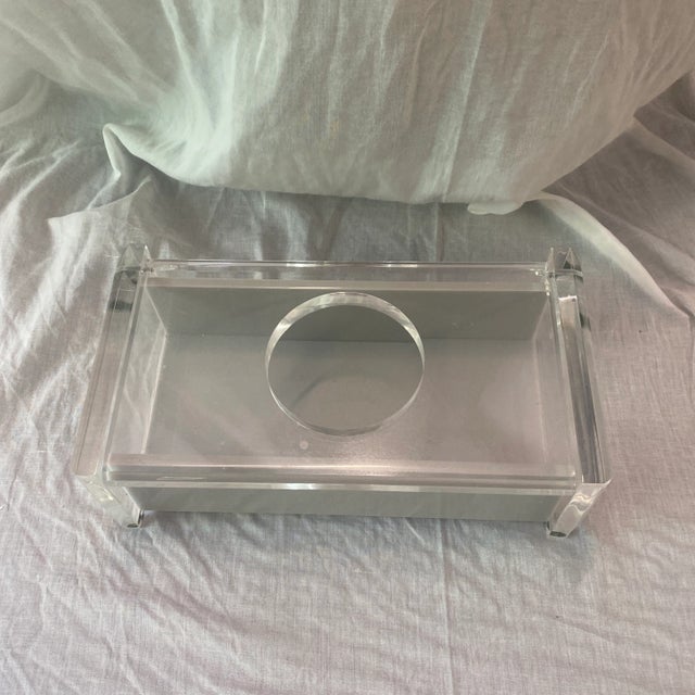 1970s Vintage Lucite Tissue Box With Folding Lid For Sale - Image 5 of 5