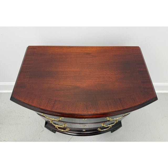 Thomasville Mahogany Chippendale Three-Drawer Nightstands Bedside Chests - Pair For Sale In Charlotte - Image 6 of 15
