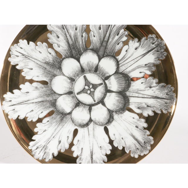 Piero Fornasetti Rosoni Pattern Porcelain Plates, Set of Six Circa 1960s For Sale - Image 16 of 17