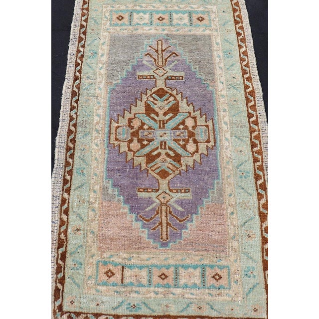 Vintage Turkish Oushak Rug with All-Over Sub-Geometric Medallion Design Keivan Woven Arts / rug EN-15929, country of...
