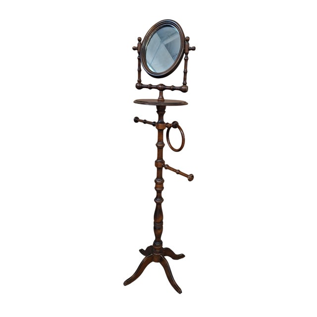 Add a touch of nobility and warmth to your bathroom with this stunning beech wood pedestal towel rack. A design piece from...