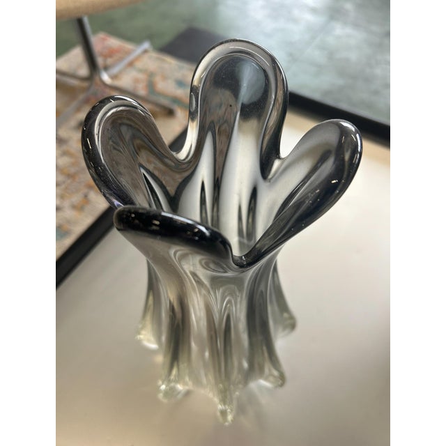 1970s Sommerso Murano Glass Flower Shape Vase, 1970s For Sale - Image 5 of 7
