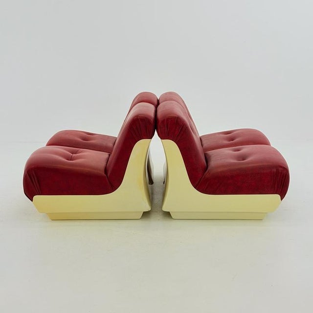 Mid-Century Space Age Lounge Chair in Red Leather & Fiberglass Shell, Germany, 1970s For Sale - Image 17 of 18