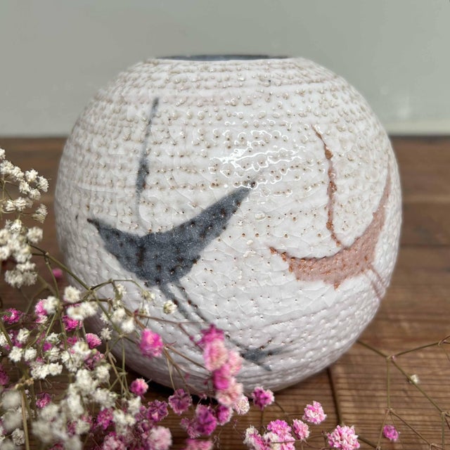 1960s Kikyoya Platycodon House Kiln Shino Ware Ikebana Vase, Japan, 1960s For Sale - Image 5 of 18