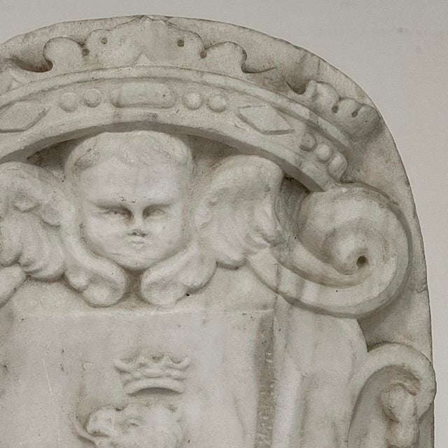 Stone 17th Century French Carrara Marble Heraldic Lion Crest With Cherub For Sale - Image 7 of 16