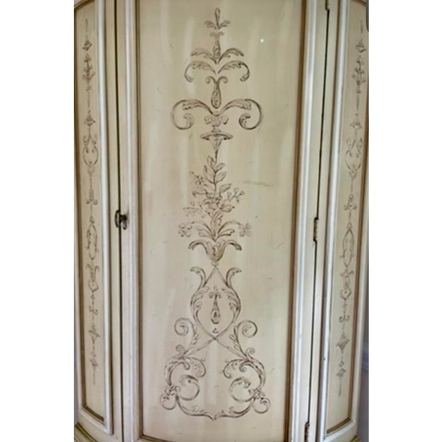 Late 20th Century Pair of Drexel Heritage Et Cetera Corner Cabinets in Cream Glaze With Hand-Painted Scrollwork For Sale - Image 9 of 12