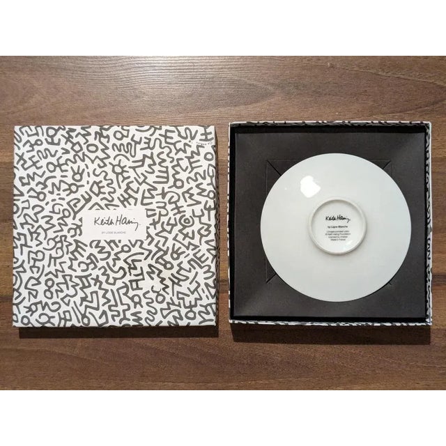 Keith Haring - Limited edition porcelain plate, Keith Haring foundation, licensed by Artestar. In excellent condition...