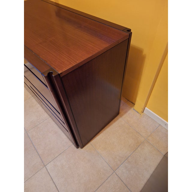 1960s Sideboard with Doors in Rosewood by Angel Mangiarotti for Molteni, 1960s For Sale - Image 5 of 18
